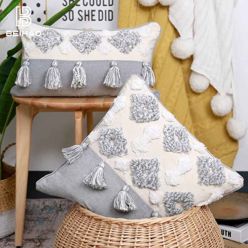 Tufted Boho Cushion Cover with Tassels - 45x45cm
